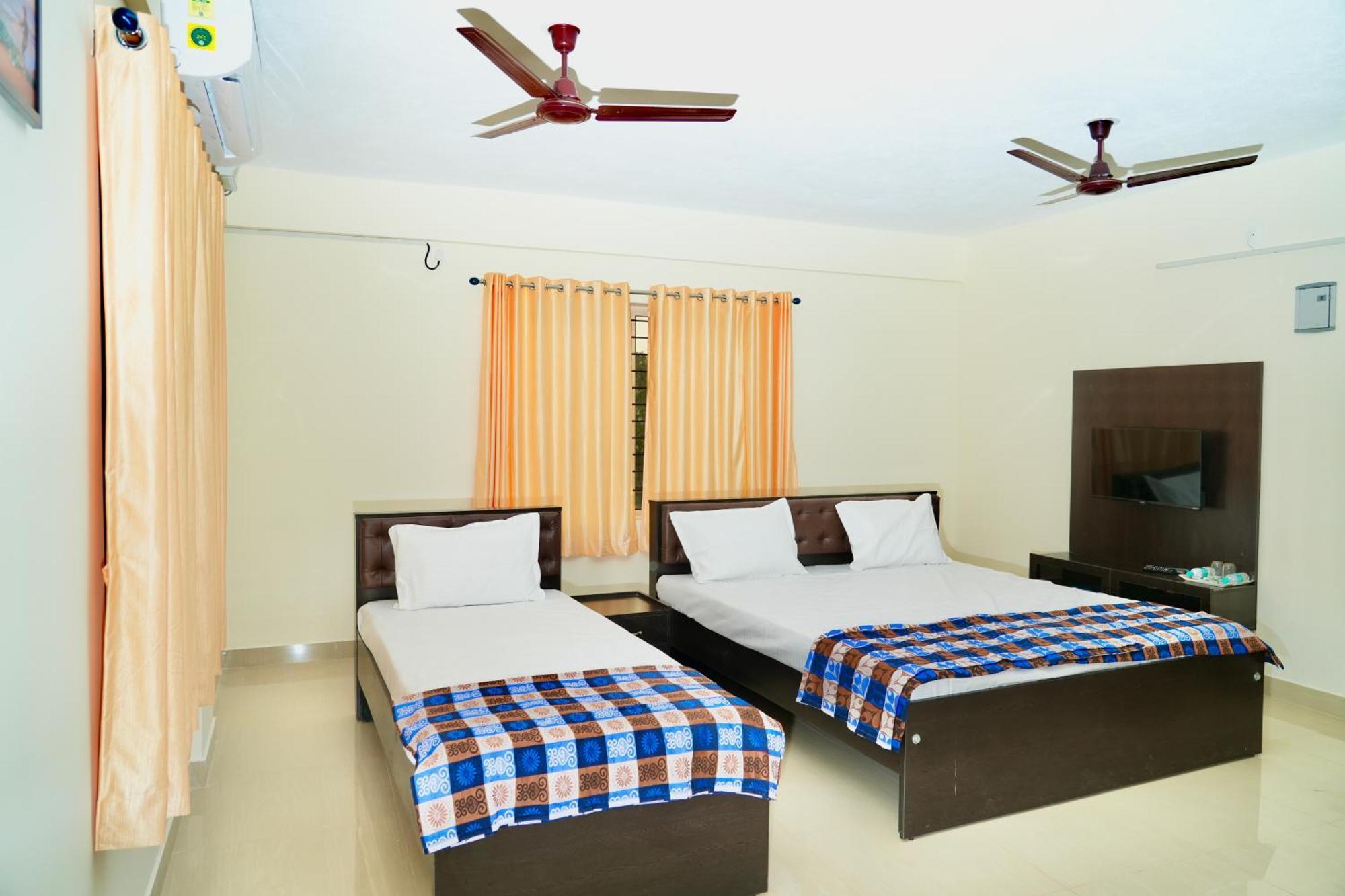 Shree Swarna Comforts Udupi Exterior foto
